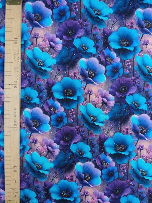 Úplet - Neónové kvety v noci