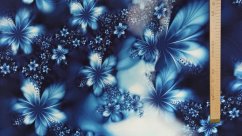 Úplet Modré květy na bílé